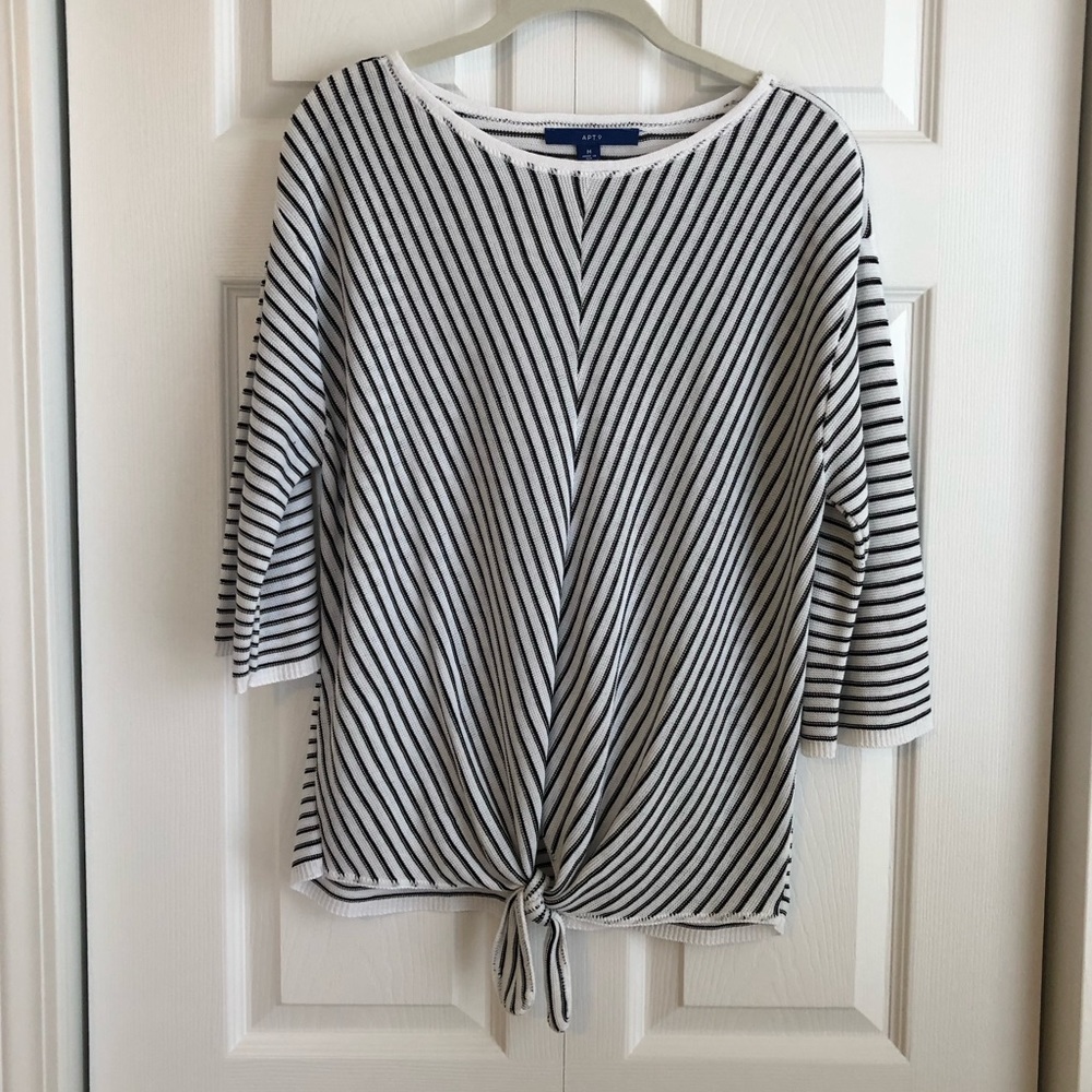 💥EUC APT 9 Tie front Top
